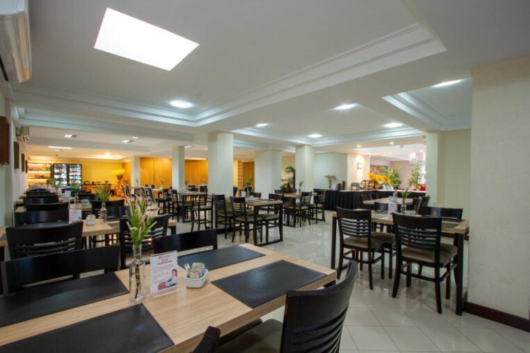 Le Village Flats E Hotel Joinville Exterior photo